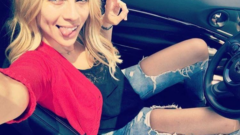 Η Μαρία Λουίζα με μαγιό Barbie!