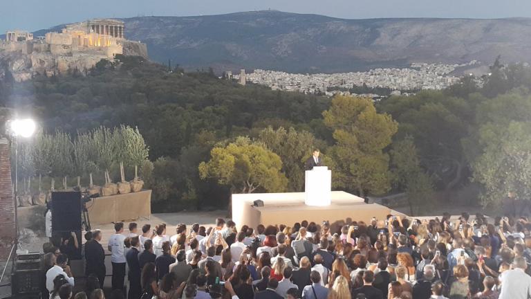 Γερμανικός Τύπος: «Μια νέα Ευρώπη ζητεί στην Αθήνα ο Εμανουέλ Μακρόν»