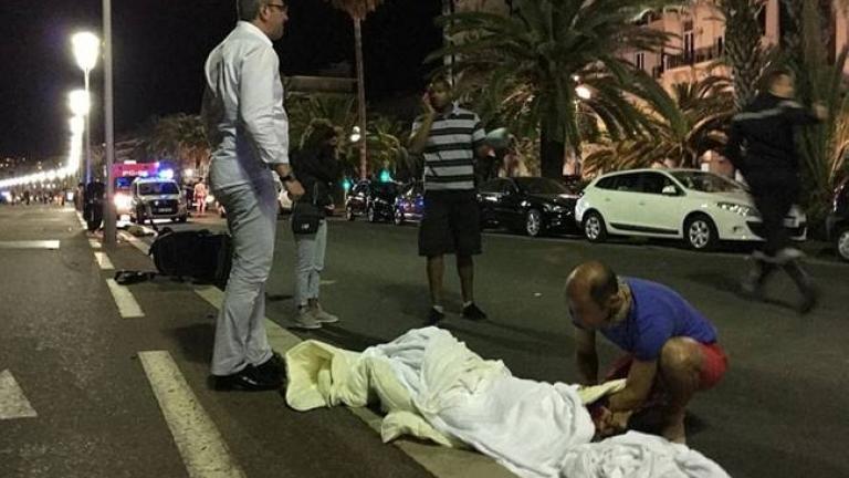 Γαλλία-Νίκαια: Τριήμερο εθνικό πένθος μετά την επίθεση 