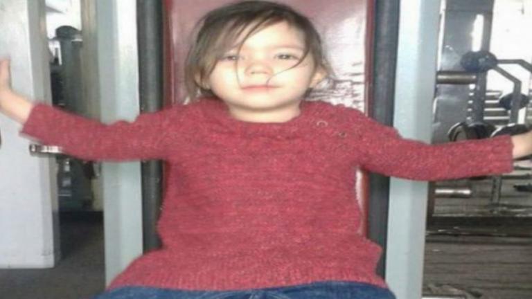 Στο Αυτόφωρο παραπέφθηκαν να δικαστούν οι γονείς της 4χρονης Μαρίας-Ειρήνης (PHOTOS+VIDEO)