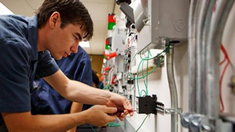 Τι ισχύει για τις επιχειρήσεις που «προσλαμβάνουν» μαθητή σε θέση μαθητείας – εργασίας