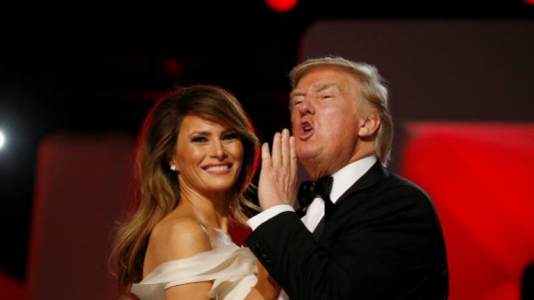 Μέχρι σήμερα η Μελάνια Τραμπ έχει αρνηθεί επανειλλημένα  να δώσει στη δημοσιότητα τα έγγραφα της μετανάστευσής της