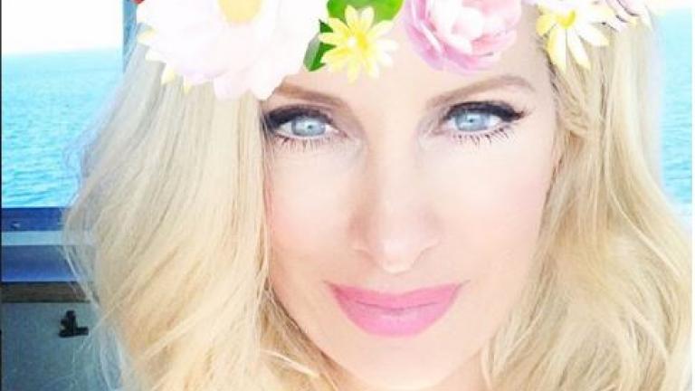 Το μήνυμα της Μενεγάκη στην αμμουδιά της Κύθνου