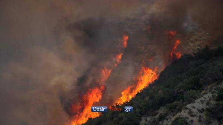 Εκκενώνεται χωριό στο Μεσολόγγι - Ανεξέλεγκτη η φωτιά και στη Δράμα