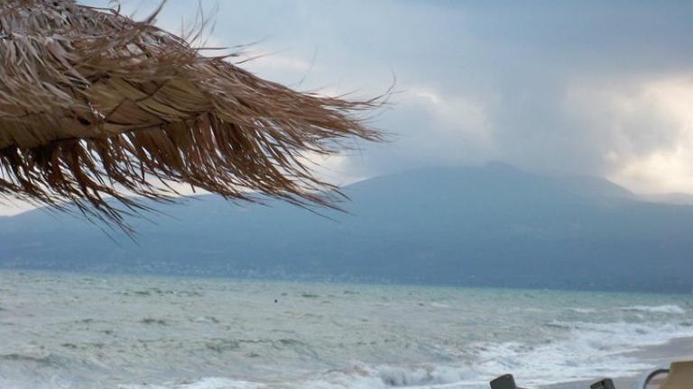 Το καλοκαίρι λάμπει δια της απουσίας του-Συνεχίζεται και σήμερα η κακοκαιρία, με βροχές, καταιγίδες και πτώση της θερμοκρασίας- Πότε αναμένεται βελτίωση-Ζημιές σε Λάρισα, χαλάζι σε μέγεθος καρυδιού στα Τρίκαλα (ΦΩΤΟ-ΒΙΝΤΕΟ)