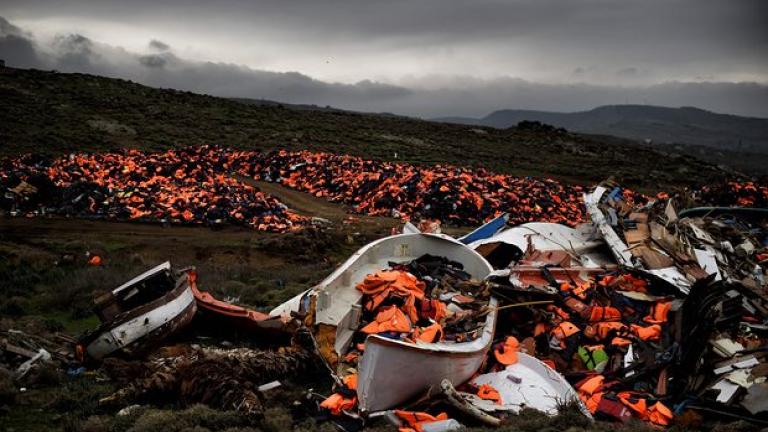 Guardian: Η Ε.Ε. στο 5% του στόχου για την επανεγκατάσταση προσφύγων σε Ελλάδα και Ιταλία