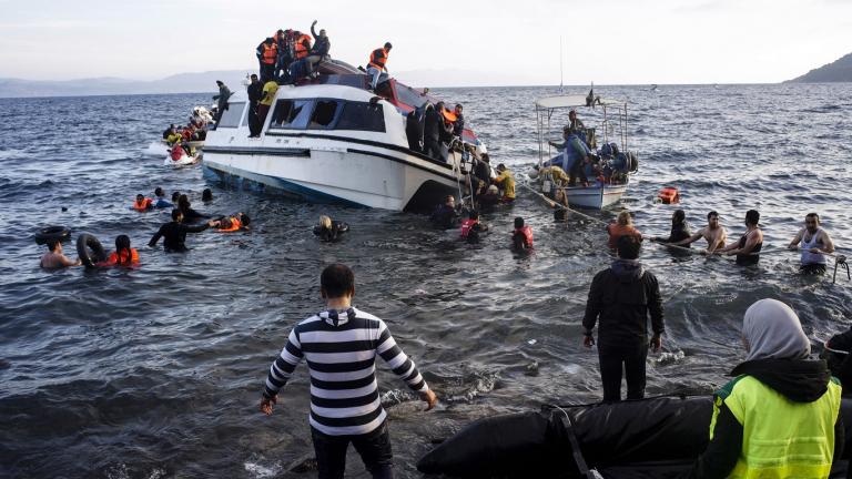Στέλνει... καραβιές ο Ερντογάν-330 μετανάστες και πρόσφυγες στο Αιγαίο