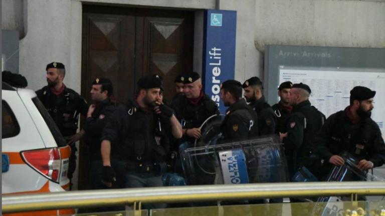 Συναγερμός στο Μιλάνο: Άντρας μαχαίρωσε αστυνομικό και στρατιωτικό στον σταθμό τρένων