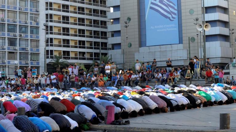 Στα χνάρια του Τραμπ οι Ελληνες: Λέμε όχι στους μουσουλμάνους