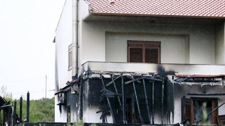 Δημοσιεύματα που προηγήθηκαν μετά τον εμπρησμό στο σπίτι του Μπίκα ερευνούν οι εισαγγελείς 