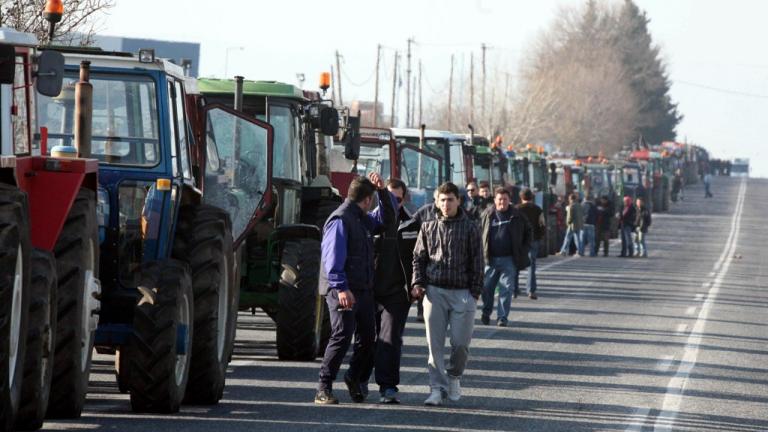 Σκληραίνουν την στάση τους οι αγρότες