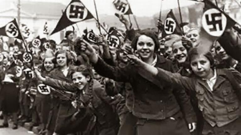 Μέρκελ: Χρειαζόμαστε καλύτερο μάθημα ιστορίας για την περίοδο του ναζισμού