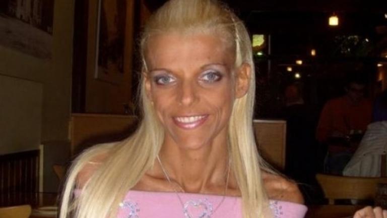 Οι πρώτες φωτογραφίες της Νανάς Καραγιάννη μετά τα νοσοκομείο 