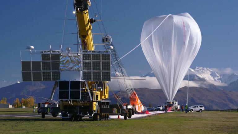 Γιατί εκτόξευσε ένα τεράστιο μπαλόνι γύρω από την Γη η NASA; (ΦΩΤΟ-ΒΙΝΤΕΟ)