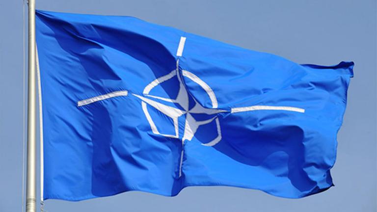 Το ΝΑΤΟ δεν θίγει εθνικές θέσεις στο Αιγαίο, λέει ο Στόλτενμπε