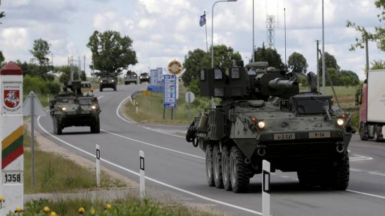 ΝΑΤΟ: Η μεγαλύτερη ανάπτυξη στρατιωτικών δυνάμεων στα σύνορα με τη Ρωσία, από την εποχή του Ψυχρού Πολέμου