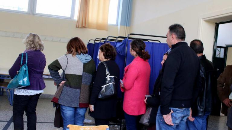 Εκλογές στη ΝΔ: Μεγάλη συμμετοχή με εντάσεις και ευτράπελα