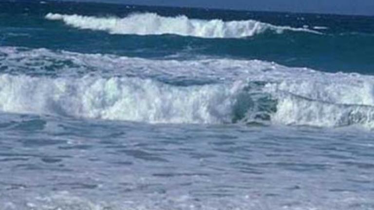 Σοκ- Νεκρή ανασύρθηκε τουρίστρια από παραλία της Κρήτης