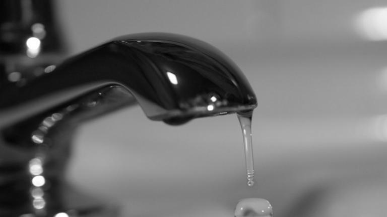 Θεσσαλονίκη: Μπορεί να γέμισαν οι δεξαμενές της ΕΥΑΘ, ωστόσο πολλά νοικοκυριά δεν έχουν νερό