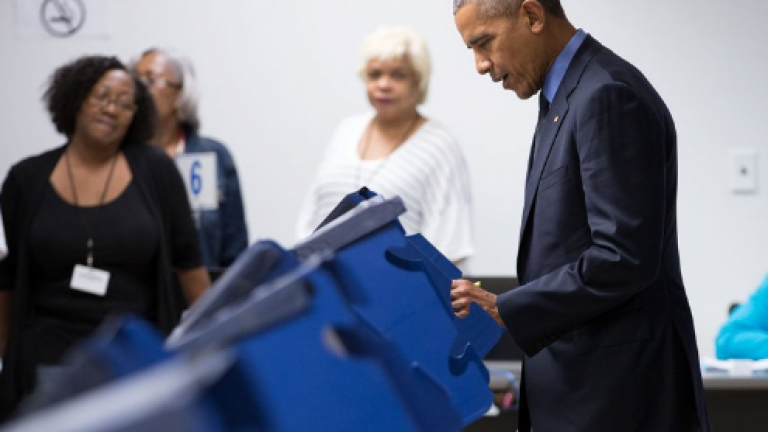 Μήνυμα προς κάθε Αμερικανό ψηφοφόρο να συμμετάσχει στην εκλογική διαδικασία που διεξάγεται σήμερα στις ΗΠΑ έστειλε μέσω ανάρτησής στο λογαριασμό του Λευκού Οίκου στο Twitter ο Μπάρακ Ομπάμα.