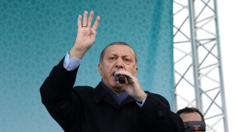 Τα "μαζεύει" ο Ερντογάν  για να "μαλακώσει" τους εθνικιστές συμμάχους του: Δεν μίλησα για ομοσπονδιακό κράτος