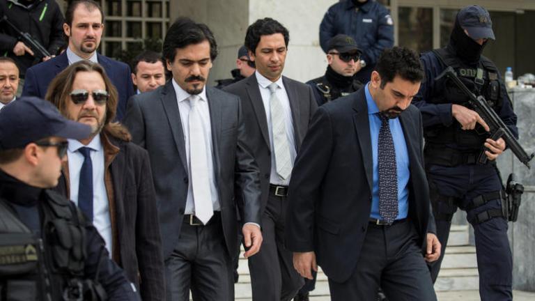 Η Άγκυρα εξέδωσε ένταλμα σύλληψης σε βάρος των Τούρκων στρατιωτικών που αρνείται να εκδώσει η Αθήνα, μεταδίδουν τουρκικά πρακτορεία ειδήσεων