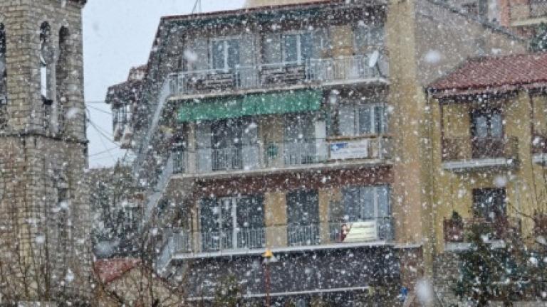 Ο καιρός τρελάθηκε! Χιονίζει σε Ιωάννινα και Ευρυτανία (ΦΩΤΟ+ΒΙΝΤΕΟ))