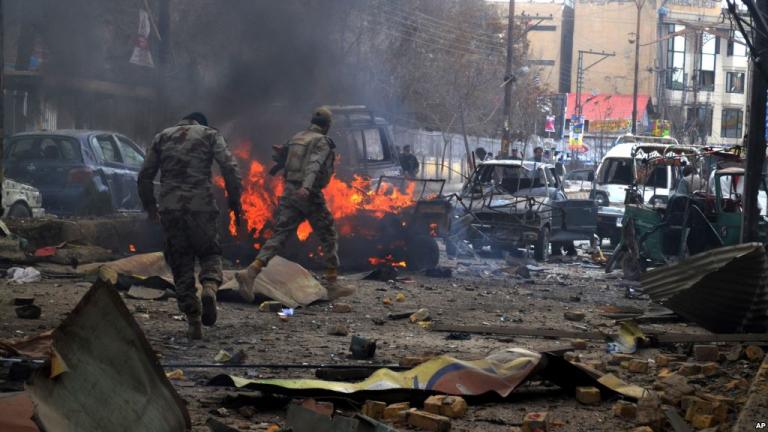 Τουλάχιστον 11 νεκροί και δεκάδες τραυματίες από έκρηξη στο βορειοδυτικό Πακιστάν