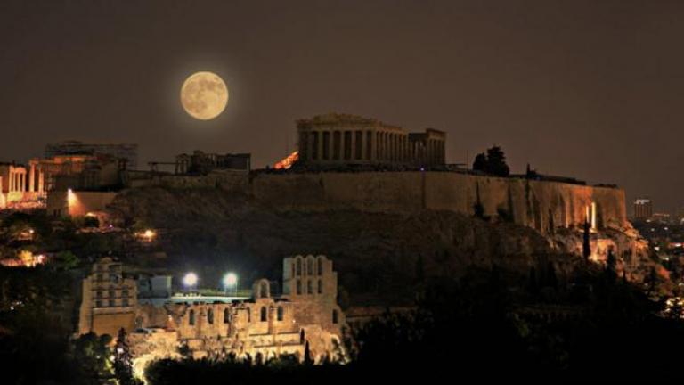 Πανσέληνος του Αυγούστου: Πού πρέπει να πας