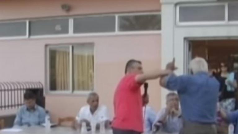 Ηλικιωμένος κάτοικος της Μόριας απείλησε μετανάστες με καραμπίνα (ΒΙΝΤΕΟ)