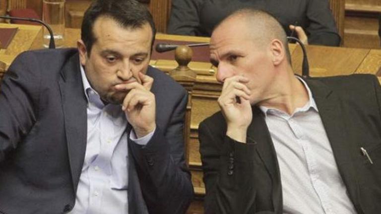 Κοτζιάς και Παππάς «αδειάζουν» τον Βαρουφάκη