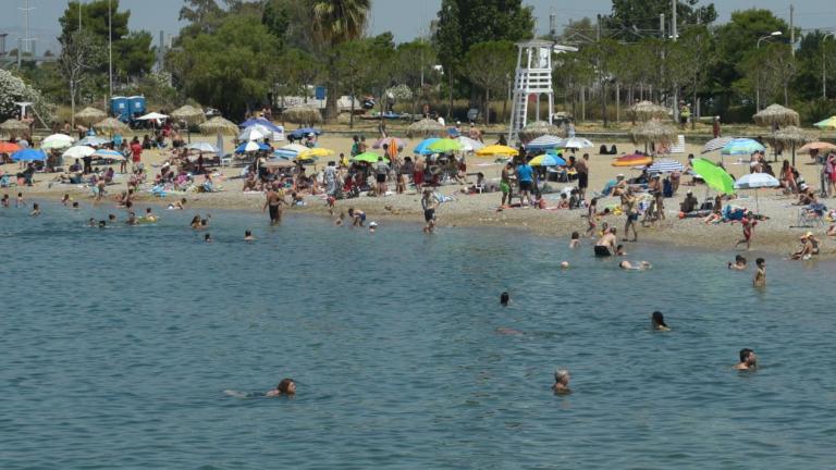 Κάυσωνας: Οι Αθηναίοι στις παραλίες (ΦΩΤΟ) 