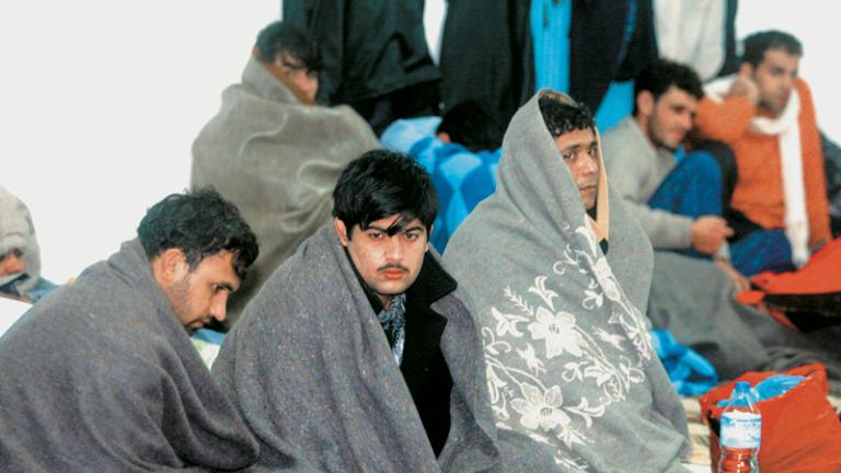 Πάτρα: 11 μετανάστες κρυμμένοι μέσα σε φορτίο με πορτοκάλια 