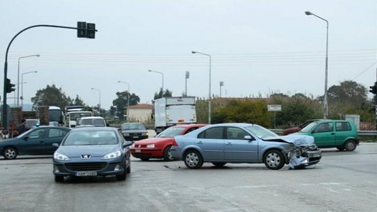 Γερμανία: 75χρονη οδηγός προσέκρουσε σε 14 οχήματα