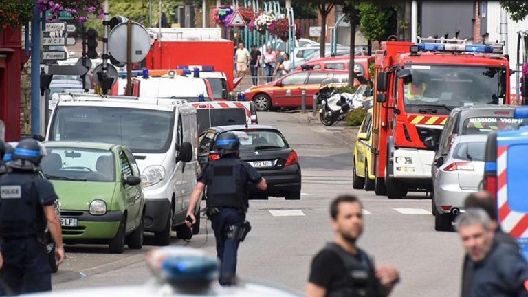 Ισχυρή έκρηξη με 20 τραυματίες σε πανηγύρι σε προάστιο του Παρισιού (ΒΙΝΤΕΟ)