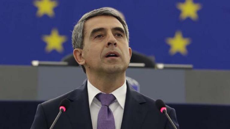 Βούλγαρος Πρόεδρος: “Η Ρωσία προσπαθεί να αποσταθεροποιήσει την ΕΕ”