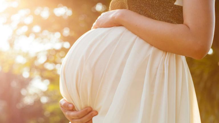 Εγκυμοσύνη: Τι επιτρέπεται και τι πρέπει να αποφεύγετε στη διατροφή σας;