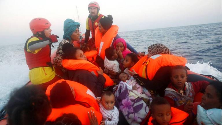 Απίστευτος αριθμός μεταναστών σώθηκε από το ιταλικό Λιμενικό