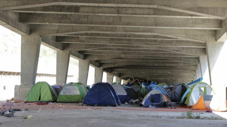 Μη διαχειρίσιμη η κατάσταση στους πρόχειρους καταυλισμούς προσφύγων