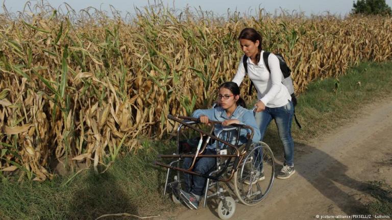 Από τη Λέσβο στη Γερμανία με αναπηρικό καροτσάκι