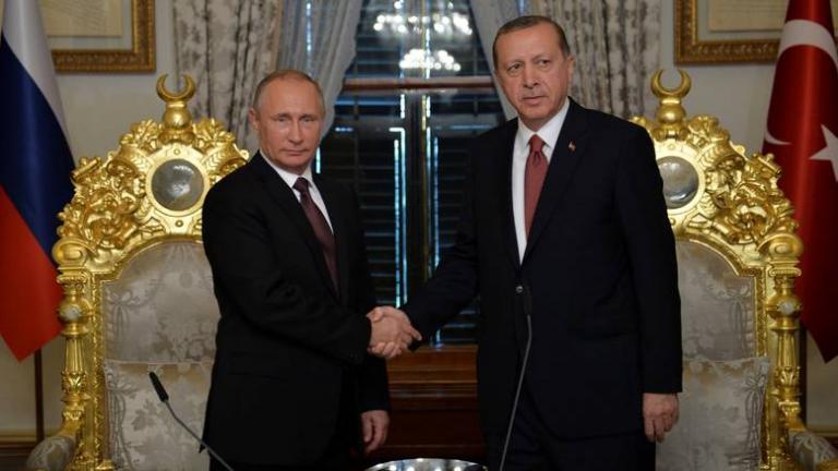 Συγχαρητήρια Πούτιν στον Ερντογάν για τη νίκη του στο δημοψήφισμα