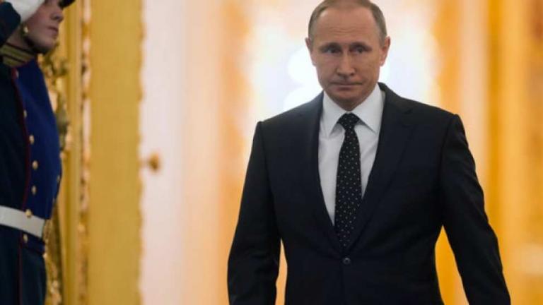 Η ρωσική ηγεσία και συγκεκριμένα ο Ρώσος πρόεδρος Βλαντίμιρ Πούτιν τήρησαν ουδέτερη στάση κατά την διάρκεια της προεκλογικής εκστρατείας των Ηνωμένων Πολιτειών της Αμερικής, παρά τους ισχυρισμούς ότι ο Ρώσος πρόεδρος είχε κάποια επίδραση στο εκλογικό αποτέλεσμα.