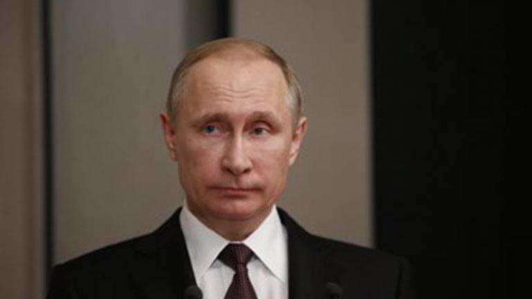 Ο πρόεδρος Πούτιν προειδοποιεί τις ΗΠΑ να μη στείλουν όπλα στην Ουκρανία