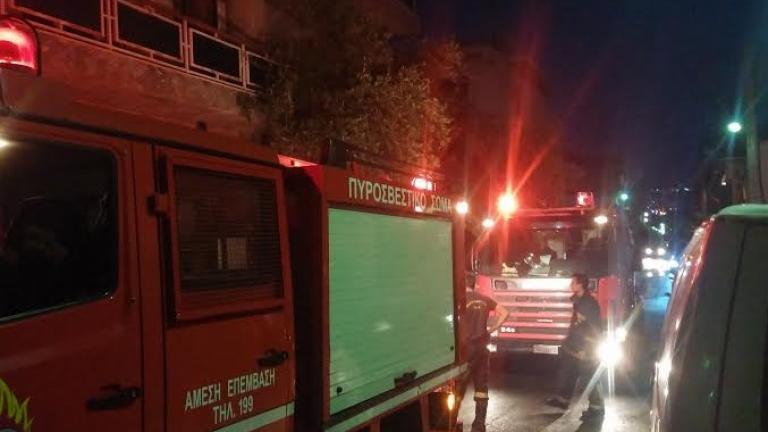 Πυρκαγιά σε διαμέρισμα στην Αγία Βαρβάρα-Απεγκλωβίστηκαν 3 ατομα