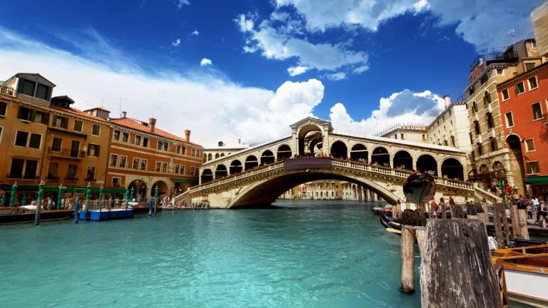 Ιταλία: Οι 4 Κοσοβάροι που συνελήφθησαν ήθελαν να βάλουν βόμβα στη γέφυρα του Ριάλτο