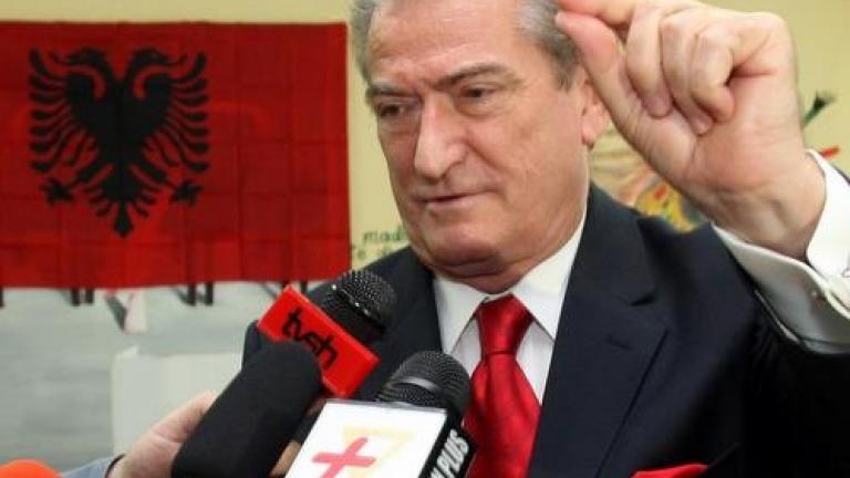 Μπερίσα: "Τρίτος παράγοντας" εμπόδισε τη συμφωνία Ελλάδας-Αλβανίας για την νυφαλοκρηπίδα