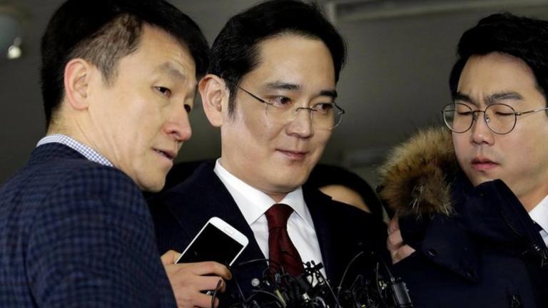 N. Κορέα: Έκδοση εντάλματος σύλληψης κατά του πρόεδρου της Samsung θα ζητήσει ο ειδικός εισαγγελέας