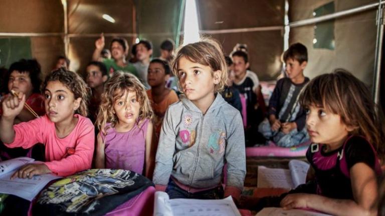 Δείτε τι προβλέπει το πλήρες σχέδιο εκπαίδευσης για τα προσφυγόπουλα 