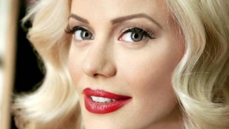 Τι έκανε την ώρα του Euro η Ζέτα Μακρυπούλια; (ΦΩΤΟ)