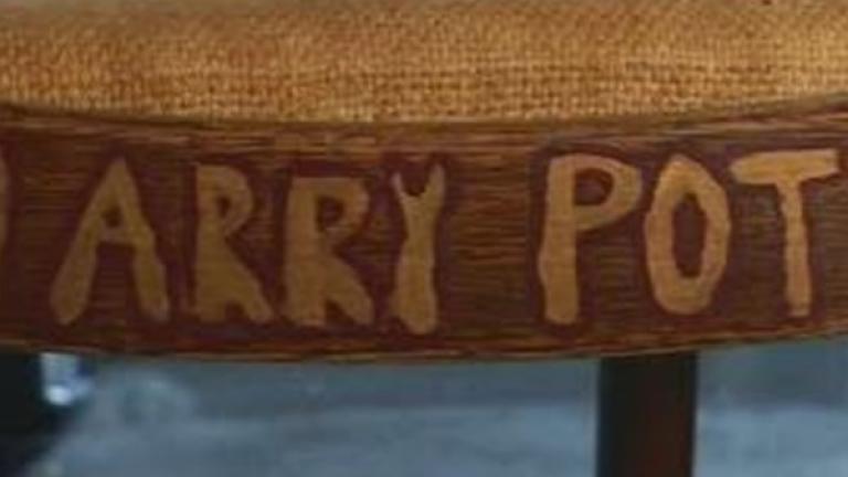 «Στο σφυρί» η καρέκλα της δημιουργού του Χάρι Πότερ
